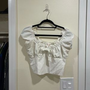 Cute white top